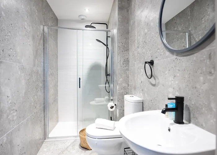 Stunning 2 Bed, 2 Bath House Near National Stadium, بيت للعطل دبلن