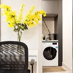 Stunning 2 Bed, 2 Bath House Near National Stadium,