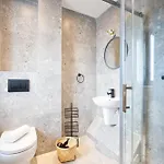 Stunning 2 Bed, 2 Bath House Near National Stadium, *